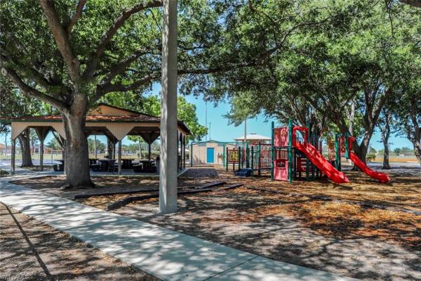 Cape Coral Residential, 512 15th St, Cape Coral, Florida 33991, image 2