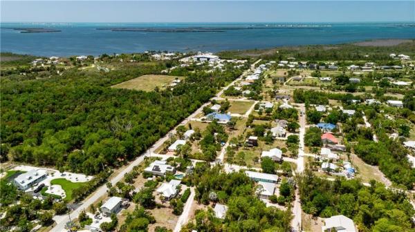 Sundiet Village, 7322 Hibiscus Ave, Bokeelia, Florida 33922, image 2