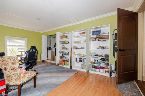 Lehigh Acres, 2507 Lakeview Dr, Lehigh Acres, Florida 33936, image 2
