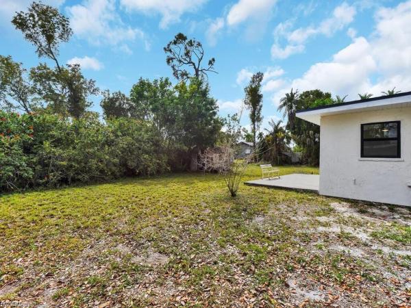 Fort Myers Villas, 2224 Aldridge Ave, Fort Myers, Florida 33907, image 3