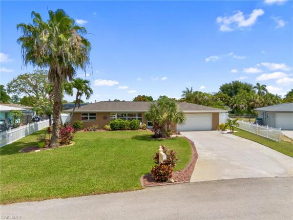 Cypress Lake Country Club Estates, 1685 Hermitage Rd, Fort Myers, Florida 33919, image 1