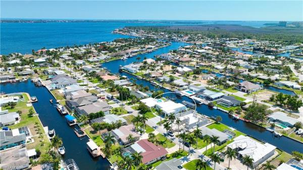 Cape Coral, 5326 Bayshore Ave, Cape Coral, Florida 33904, image 2