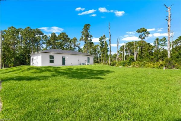 Lehigh Acres, 1077 E Merry St, Lehigh Acres, Florida 33974, image 1