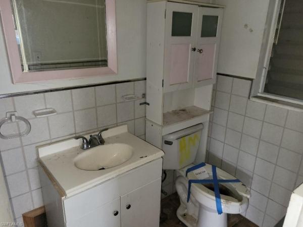 1270 Pinecrest St, North Fort Myers, Florida 33903, image 1