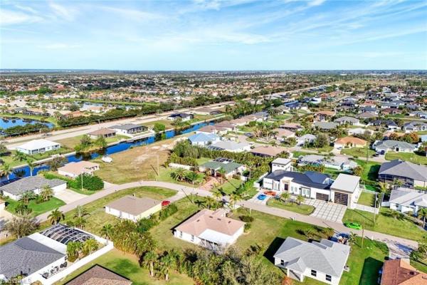 Cape Coral Residential, 2320 21st St, Cape Coral, Florida 33991, image 2