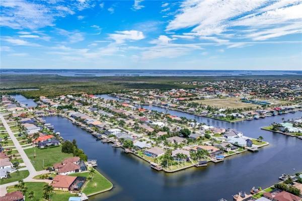 Cape Coral Residential, 2610 46th Ter, Cape Coral, Florida 33914, image 2
