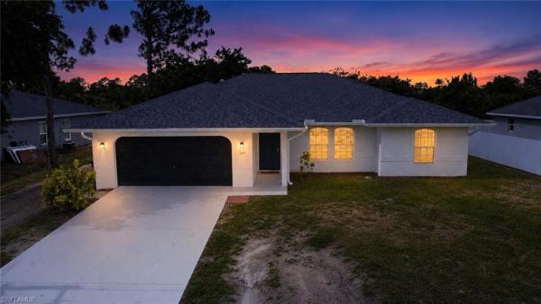 Lehigh Acres, 3119 SW 47th St, Lehigh Acres, Florida 33976, image 2