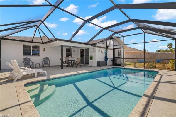 Cape Coral Residential, 1015 25th Ln, Cape Coral, Florida 33904, image 2