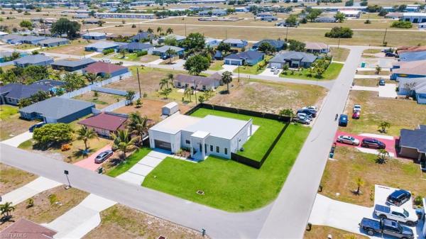 Cape Coral, 818 10th St, Cape Coral, Florida 33909, image 3