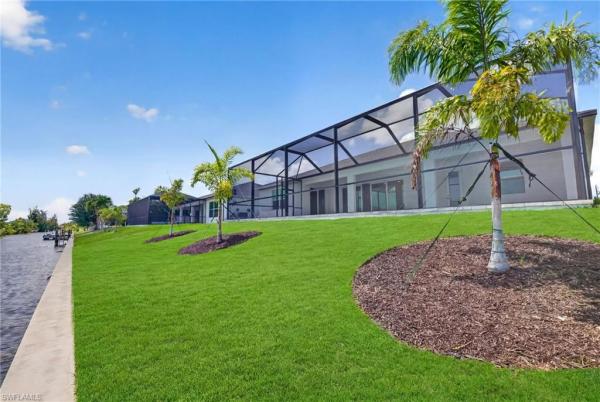 Cape Coral, 122 21st Ter, Cape Coral, Florida 33991, image 2