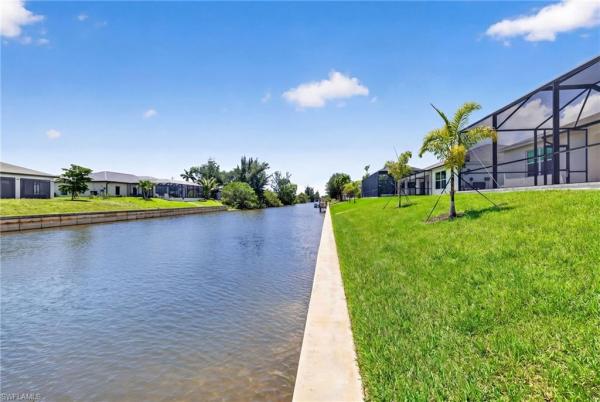 Cape Coral, 122 21st Ter, Cape Coral, Florida 33991, image 1