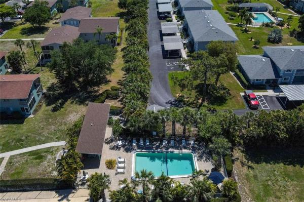 Gladiolus Gardens, 8141 Country Rd #203, Fort Myers, Florida 33919, image 3
