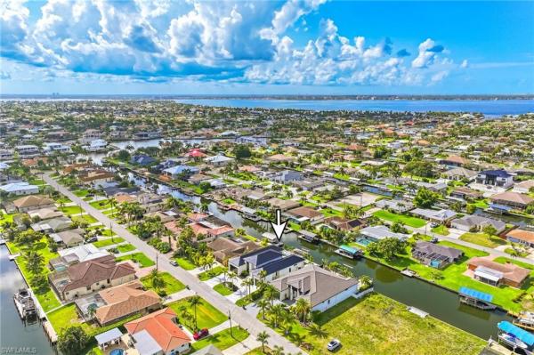 Cape Coral, 156 52nd Ter, Cape Coral, Florida 33914, image 1