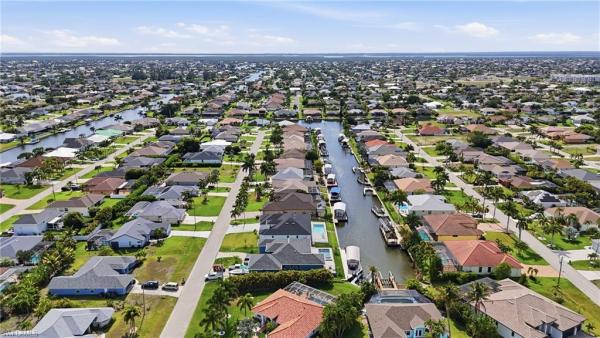 Cape Coral, 1625 44th Ter, Cape Coral, Florida 33914, image 2