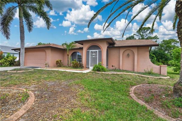 Terrapin Wood, 6731 Eagle Tree Ct, North Fort Myers, Florida 33917, image 2