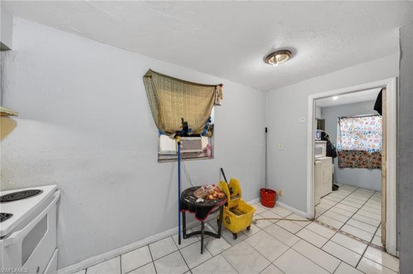 Stareco, 1904 Fountain St, Fort Myers, Florida 33916, image 3