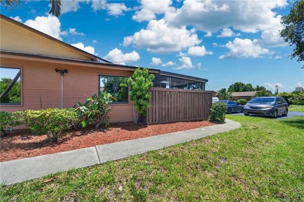 Royal Woods, 17318 Timber Oak Ln, Fort Myers, Florida 33908, image 1