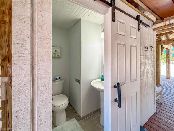 Captiva Palma, 541 Gulf Ln, Upper Captiva, Florida 33924, image 2