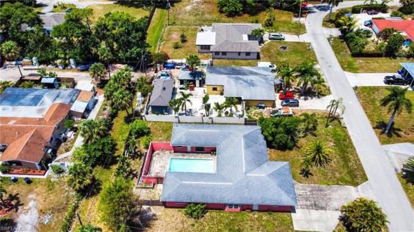 Coral Park, 4240 Riverview Rd, Fort Myers, Florida 33905, image 2