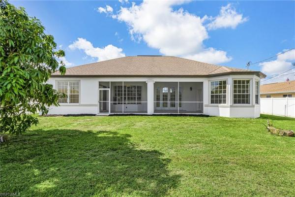 Cape Coral Residential, 423 17th Ter, Cape Coral, Florida 33990, image 2