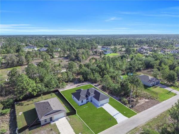 Lehigh Acres, 885 E Barcia St, Lehigh Acres, Florida 33974, image 3
