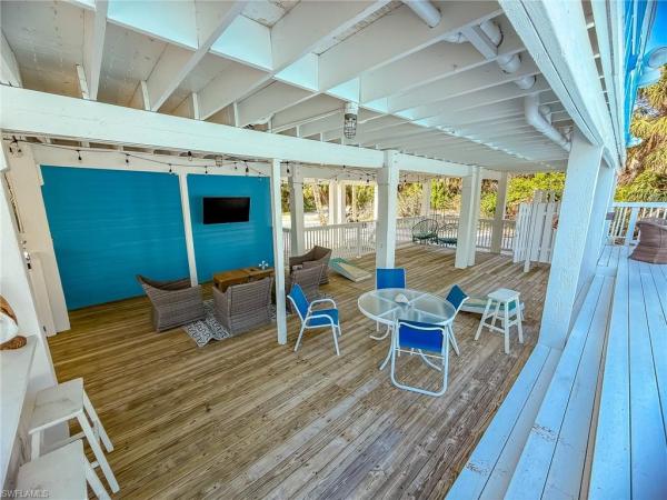 Castaway Key, 4460 Smugglers Dr, Upper Captiva, Florida 33924, image 2