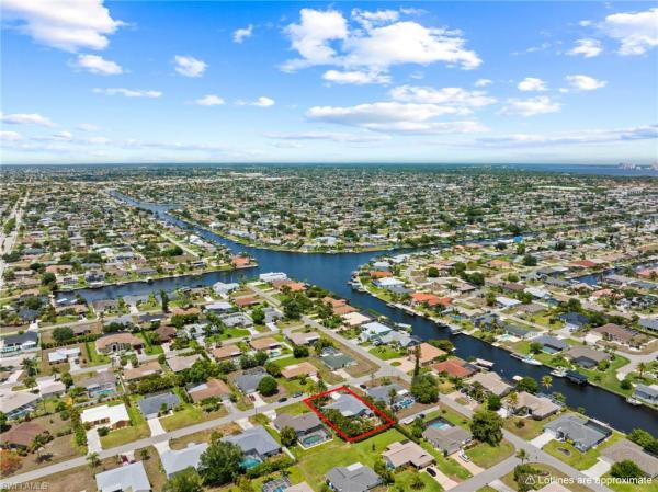 Cape Coral, 924 21st Ln, Cape Coral, Florida 33990, image 3