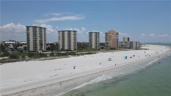 Estero Beach & Tennis Club, 7330 Estero Blvd #1108, Fort Myers Beach, Florida 33931, image 3