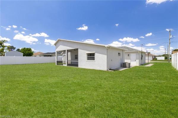 Cape Coral, 226 6th Ter, Cape Coral, Florida 33990, image 3