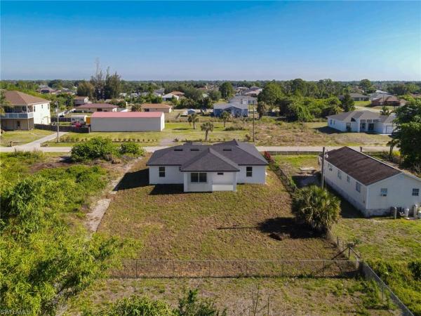 Lehigh Acres, 3907 SW 21st St, Lehigh Acres, Florida 33976, image 1