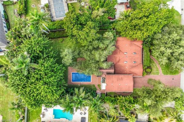 York Manor, 1250 Florida Ave, Fort Myers, Florida 33901, image 3