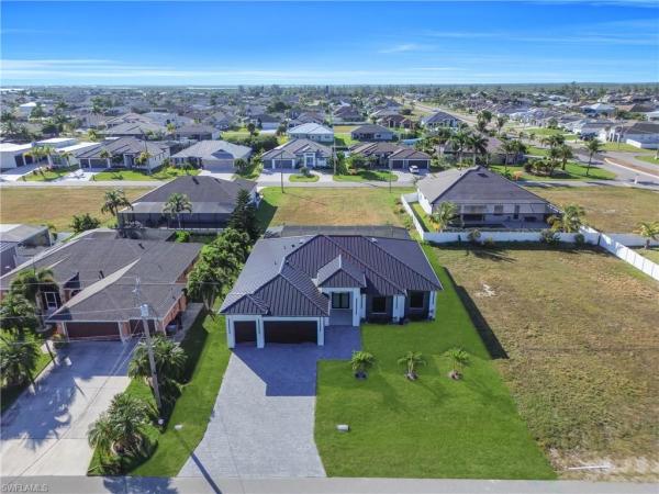 Cape Coral, 10 35th Ave, Cape Coral, Florida 33991, image 1