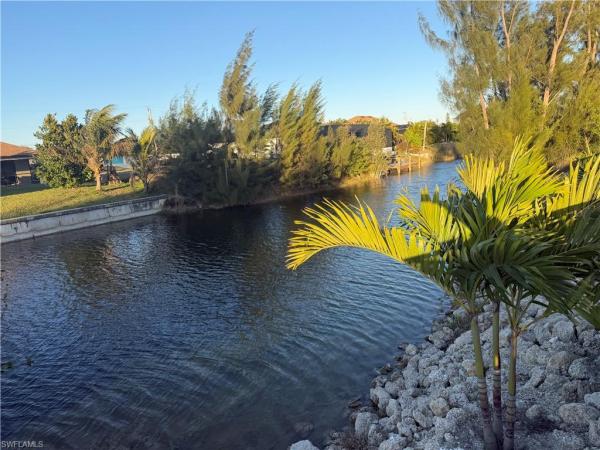 Cape Coral, 615 22nd Ter, Cape Coral, Florida 33991, image 2
