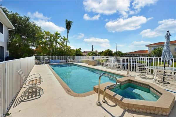 Victoria Townhouse, 732 Victoria Dr #4, Cape Coral, Florida 33904, image 2