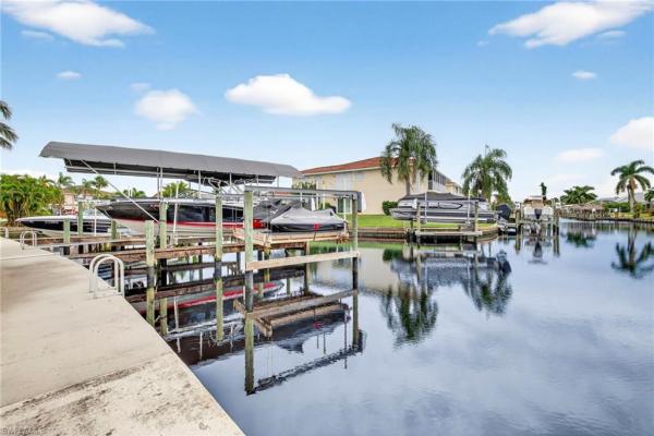 732 Victoria Dr #4, Cape Coral, Florida 33904, image 1