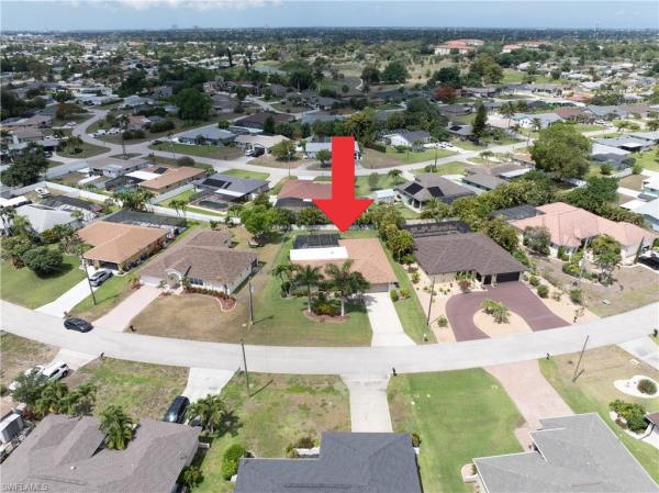 Cape Coral, 3906 10th Pl, Cape Coral, Florida 33904, image 2
