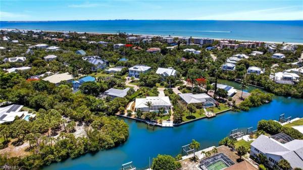 Anchors Aweigh, 738 Anchor Dr, Sanibel, Florida 33957, image 2
