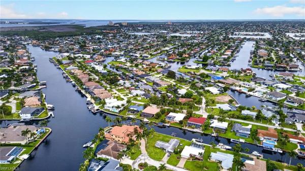 Cape Coral, 4957 Sorrento Ct, Cape Coral, Florida 33904, image 2