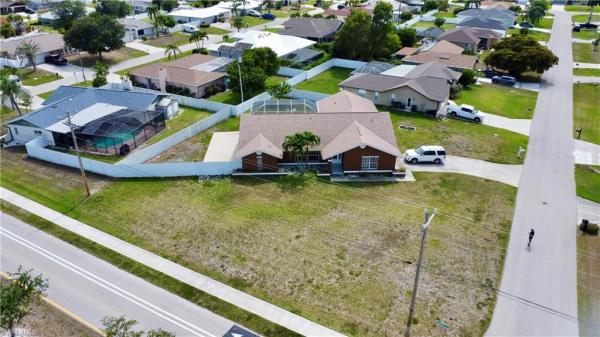 Cape Coral, 628 21st Ln, Cape Coral, Florida 33990, image 1