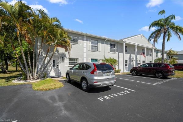 Foxmoor 2, 7068 Nantucket Cir #7, North Fort Myers, Florida 33917, image 2