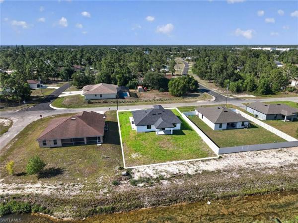 Lehigh Acres, 728 E Brazos St, Lehigh Acres, Florida 33974, image 1