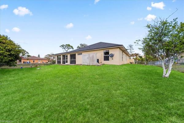 Lehigh Acres, 1019 Angelo Ave, Lehigh Acres, Florida 33971, image 3