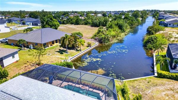 Cape Coral, 2334 Trafalgar Pkwy, Cape Coral, Florida 33991, image 1