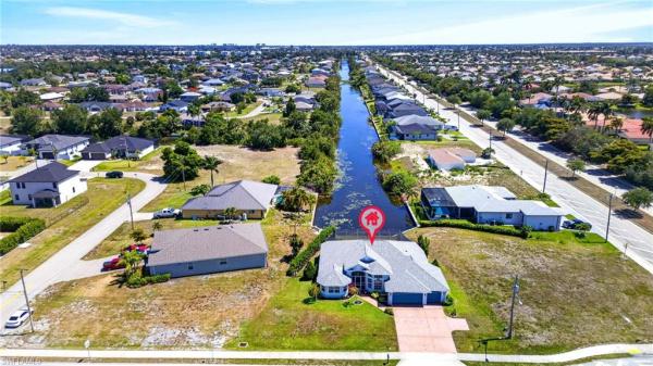 Cape Coral, 2334 Trafalgar Pkwy, Cape Coral, Florida 33991, image 1
