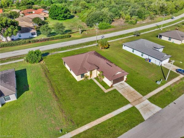 606 Morningmist Ln, Lehigh Acres, Florida 33974, image 1