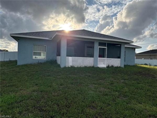 Cape Coral, 937 7th Pl, Cape Coral, Florida 33993, image 2