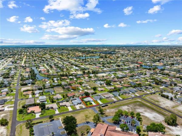 Cape Coral, 3824 10th Pl, Cape Coral, Florida 33914, image 3