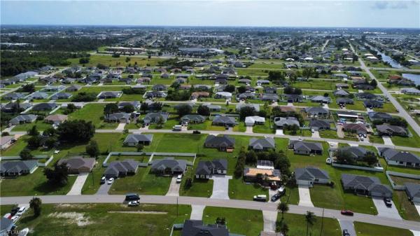 Cape Coral, 474 2nd Pl, Cape Coral, Florida 33909, image 2