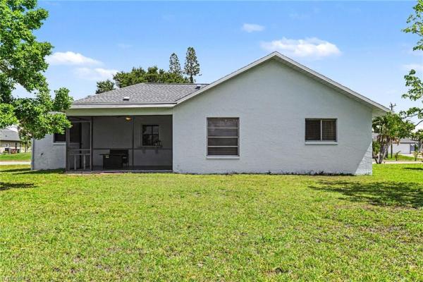 Cape Coral Residential, 610 W Retunda Pkwy, Cape Coral, Florida 33904, image 3