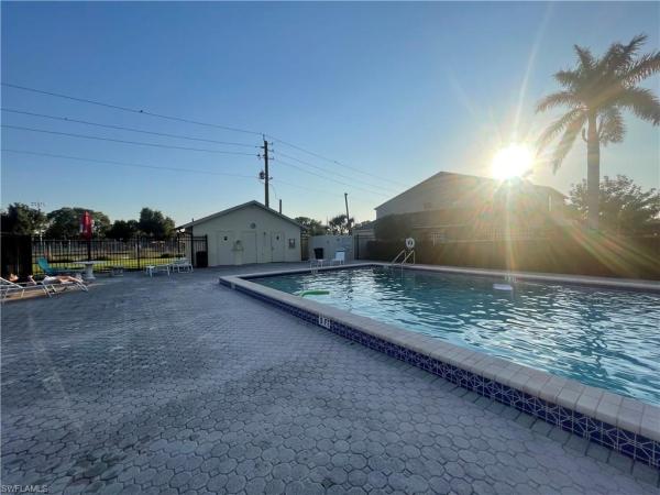 The Village Of Cedarbend, 5218 Cedarbend Dr #4, Fort Myers, Florida 33919, image 1